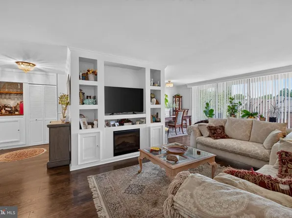 1401 Pennsylvania Ave APT 304, Wilmington, DE 19806
