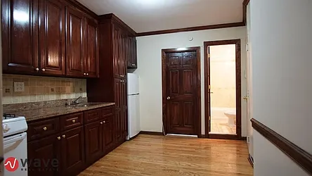 Rented by Wave Real Estate Group