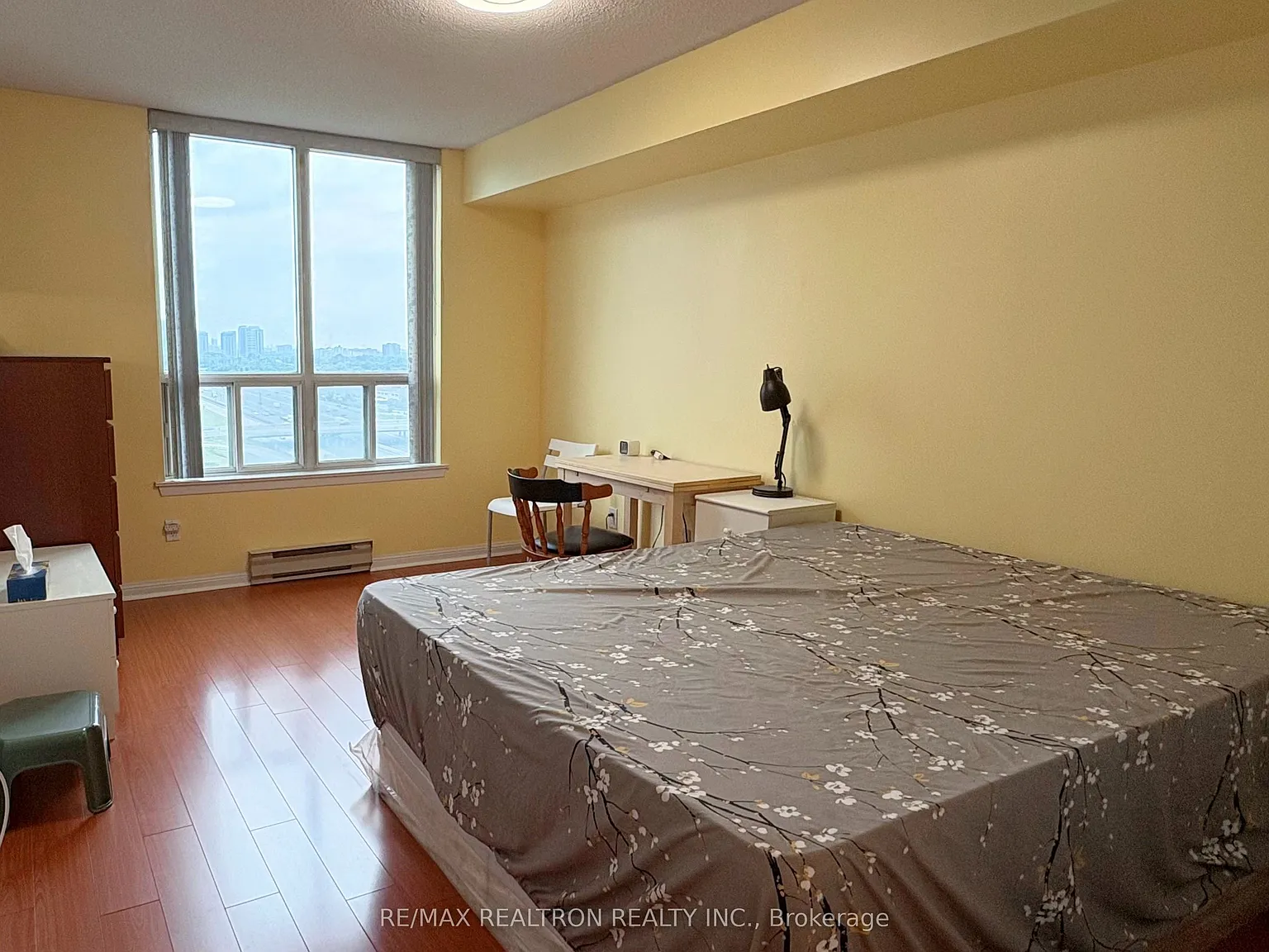 3 bed, $2,995 — Photo 3