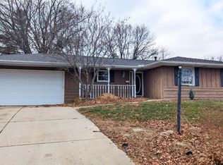 4703 W Wanda Ave, Bartonville, IL 61607
