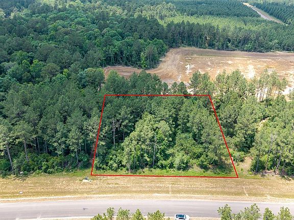 3rd image of 15981 Four Hills Rd