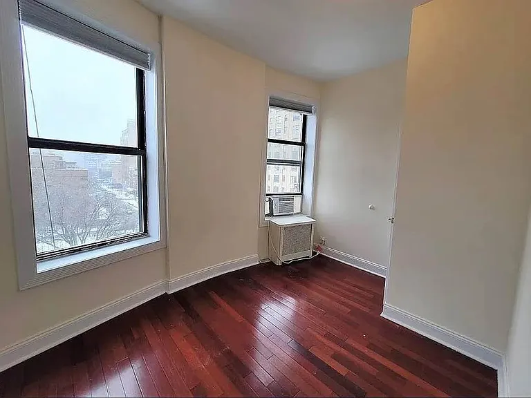 159 2nd Ave #J — Photo 3