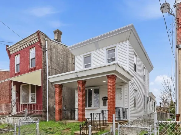 8048 Montague St, Philadelphia, PA 19136