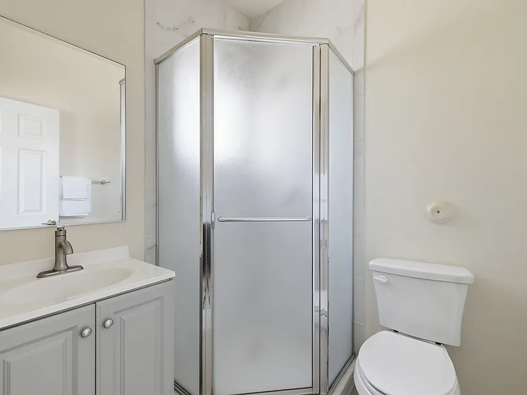 516 W Brown St — Photo 11