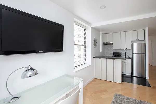 Sold by Empire State Properties | media 5
