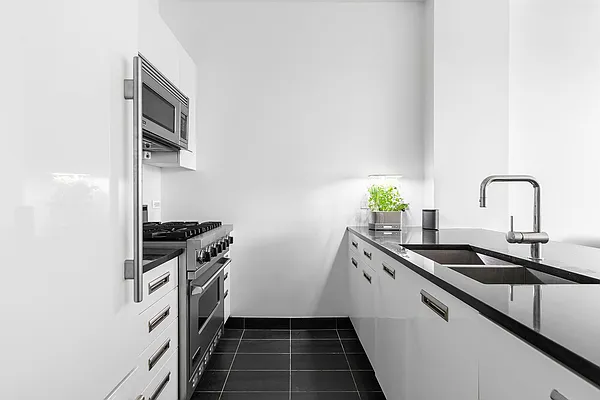 Rented by Compass | media 23