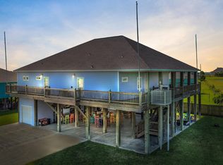 2366 Sand Crab Ln, Crystal Beach, TX 77650