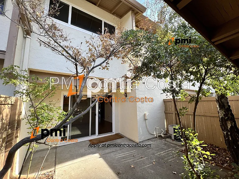 1930 Olmo Way — Photo 24