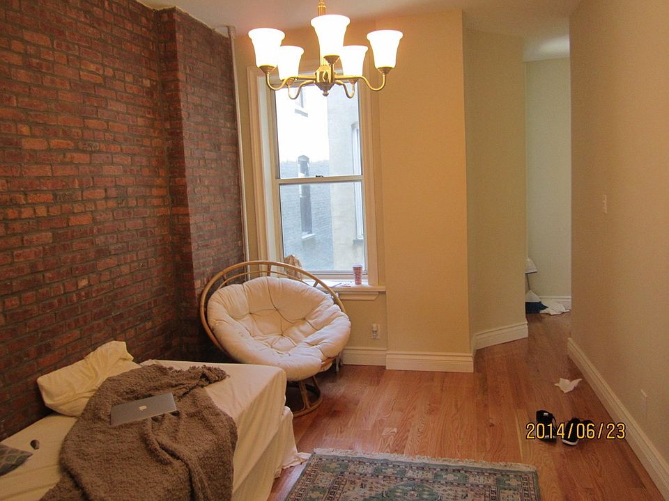 1st image of 595 Franklin Ave APT 2L