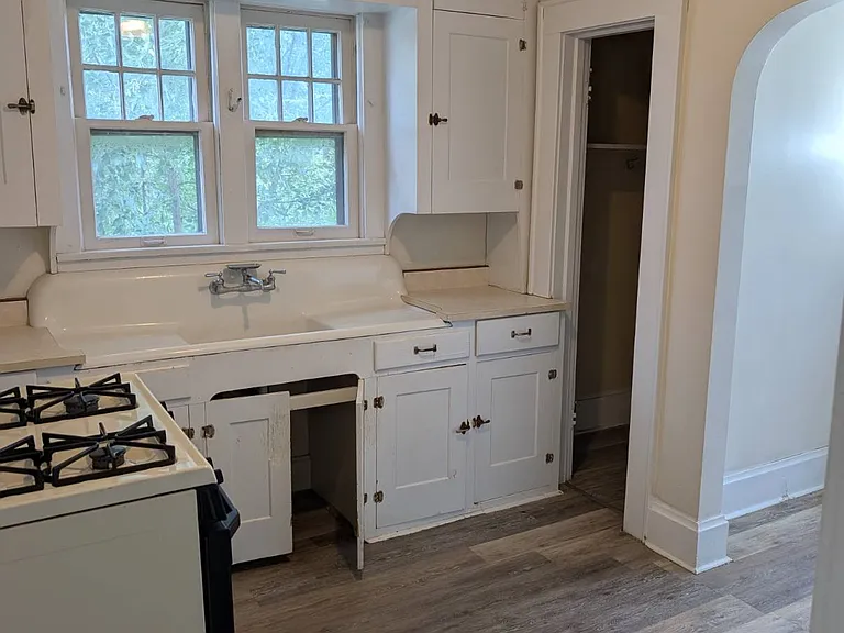174 W Cambridge St — Photo 5