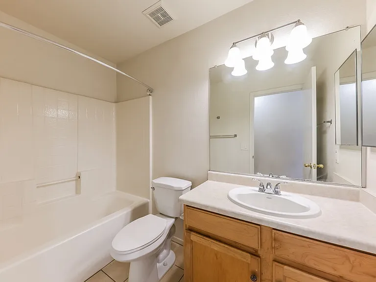 3618 W Tina Ln — Photo 15
