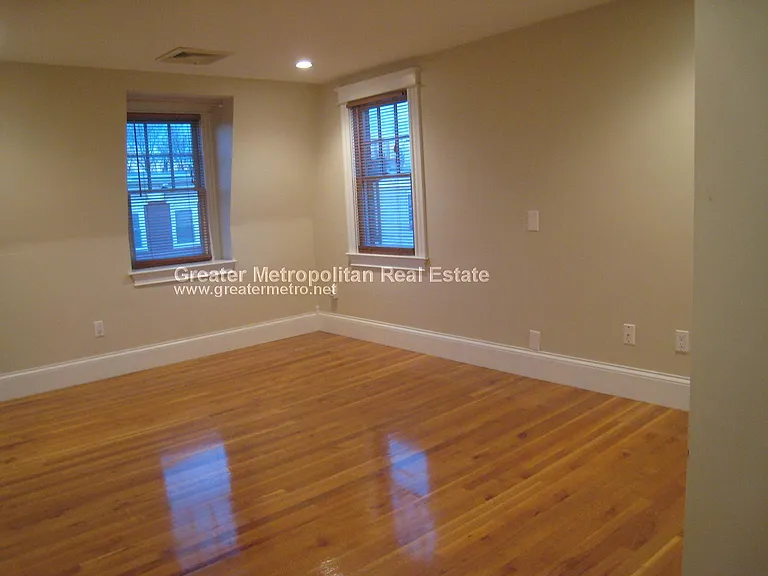 599 E 6th St #2 — Photo 11