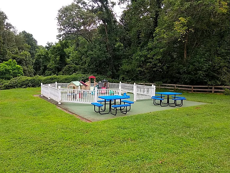 Boonsboro Village Apartments