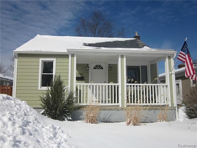 2nd image of 1210 Junction St