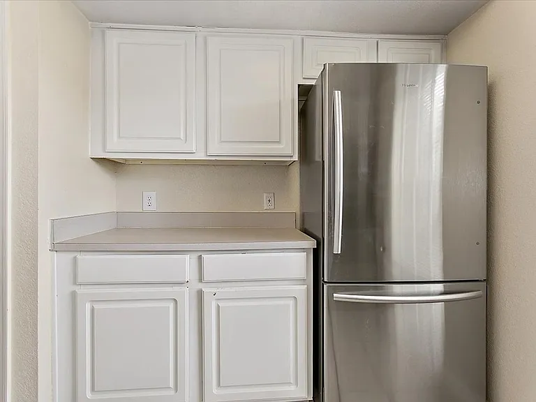 13703 Richmond Park Dr N #1706 — Photo 10