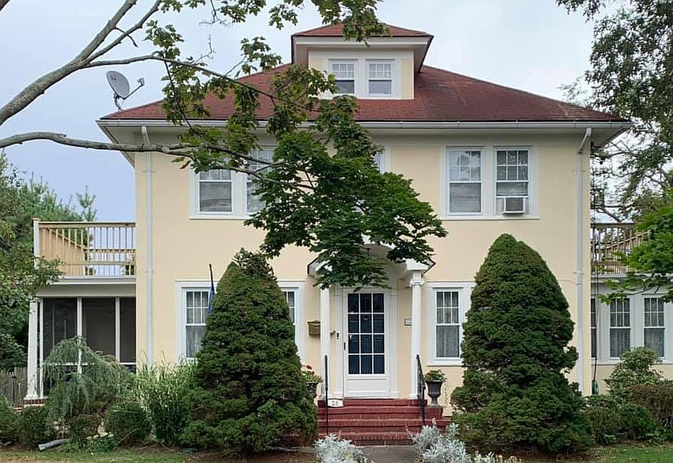 1st image of 25 Bayview Ave