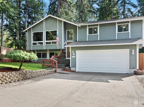 983 NE Melia Lane, Bremerton, WA 98311