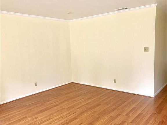 2nd image of 5210 Creekline Dr