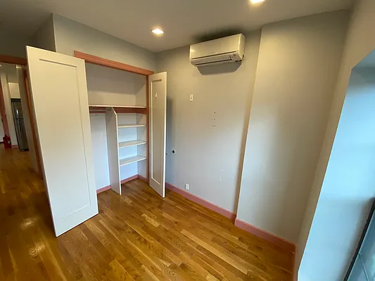 Rented by Nooklyn NYC LLC | media 15