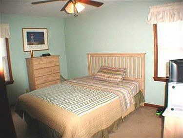 5th image of 28922 Beechwood Dr