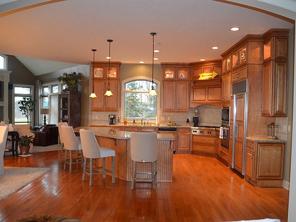 4th image of 7575 Stockwood Dr