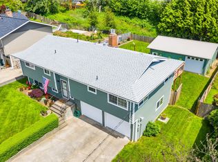 5870 Azalea Ln, Ferndale, WA 98248