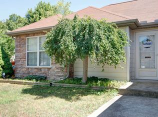 94 Shiloh St, Branson, MO 65616