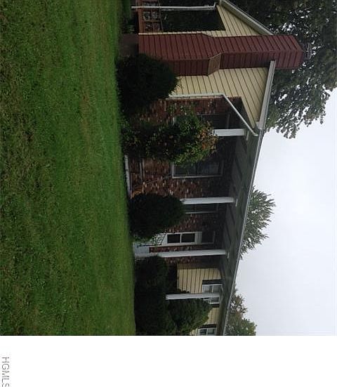1st image of 5 Claire Dr