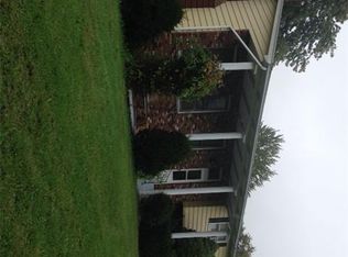 5 Claire Dr, Pine Bush, NY 12566