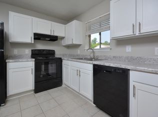 400 Galveston Ct APT C, Cary, NC 27513