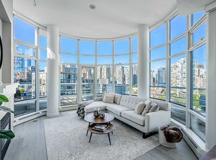 189 Davie St #1702, Vancouver, BC V6Z2X9