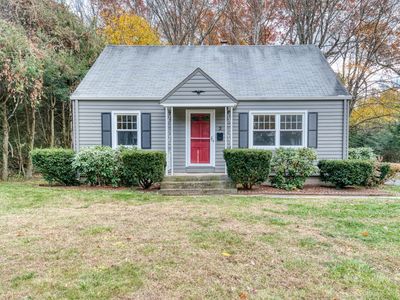 3 Avon St Extension, Enfield, CT, 06082