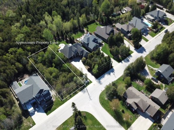 49 Madwayosh St, Saugeen Shores, ON N0H 2L0