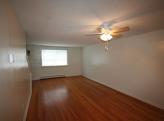 4th image of 2000-2018 Jersey Ave #2016