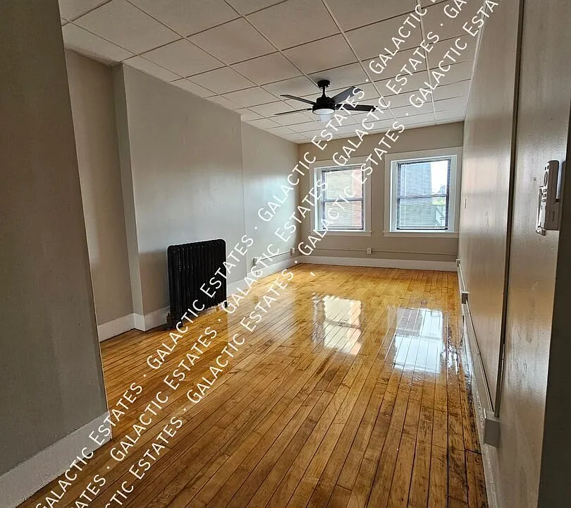 1061 Elm St #306