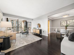 4500 S Four Mile Run Dr APT 710, Arlington, VA 22204