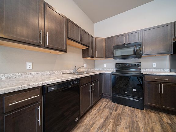 The Aspire: Kitchen