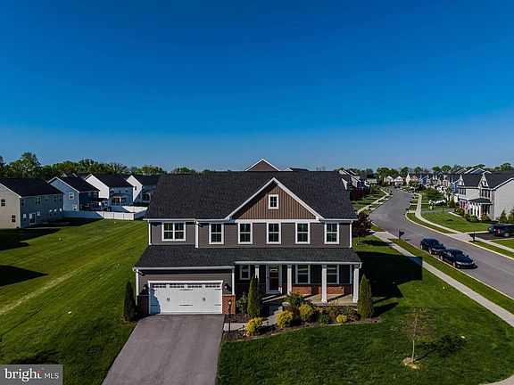 2nd image of 204 Harrier Dr