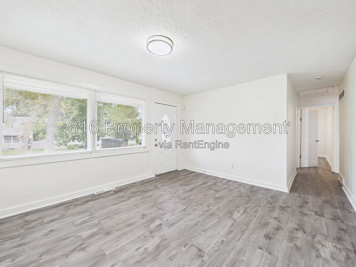 4 bed, 1.5 bath, 1200 sqft, $1,450 — Photo 4
