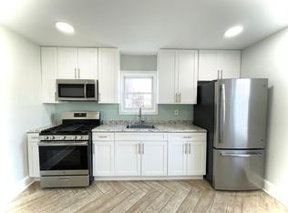 135 W 30th St #1, Bayonne, NJ 07002