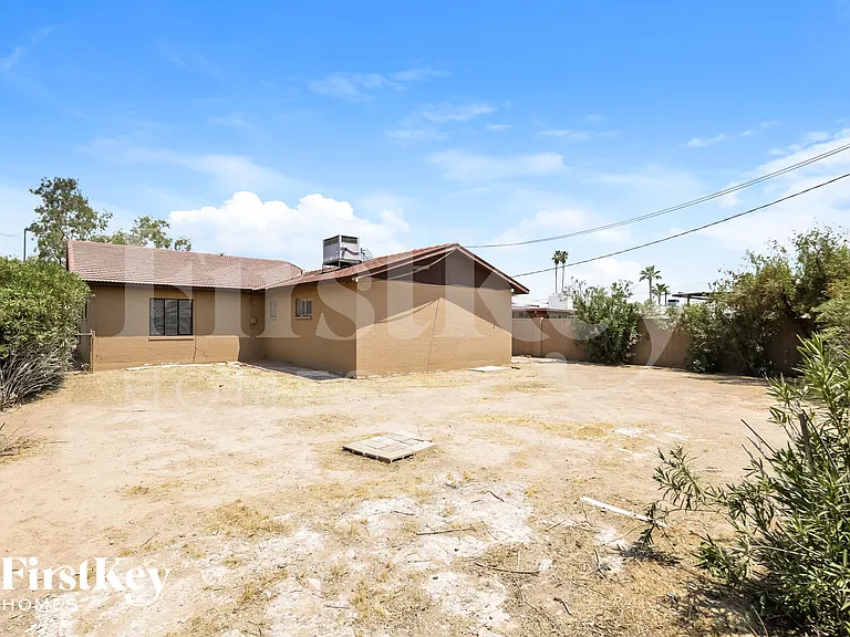 1822 N 21st Pl — Photo 14