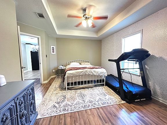 5th image of 1816 Chestnut Dr