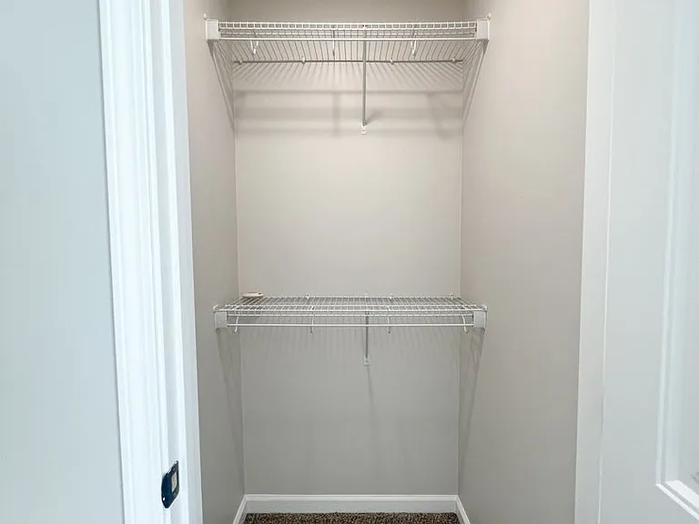 106 Smithson Ct — Photo 32