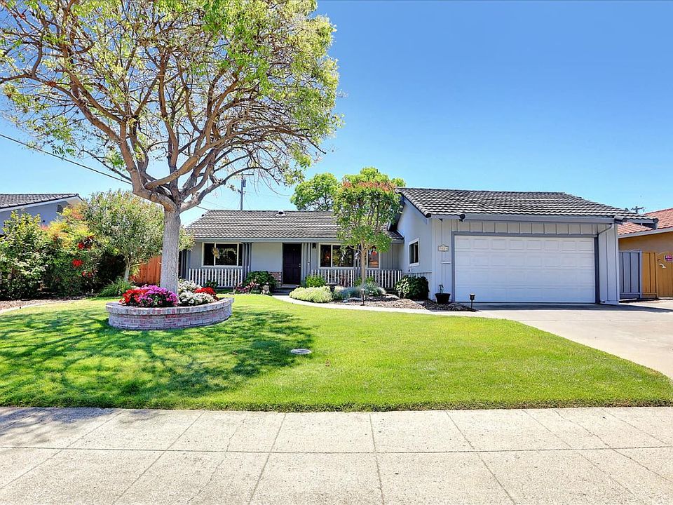 1st image of 3464 Walton Way
