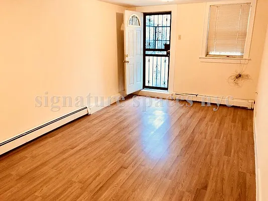 Rented by Signature Spaces NYC Corp | media 6