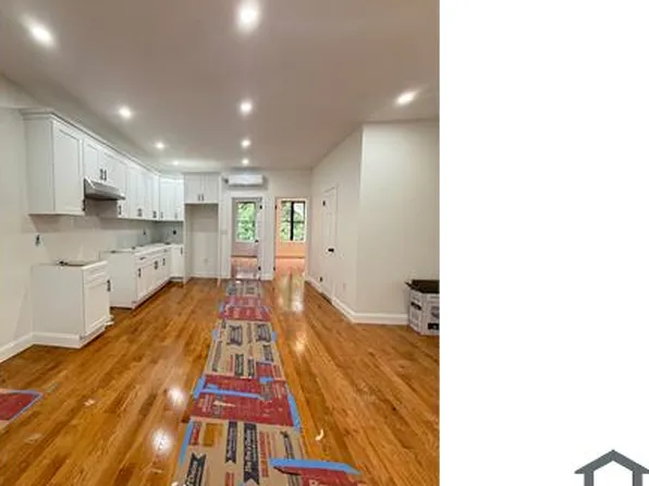 8609 Jamaica Ave, Woodhaven, NY