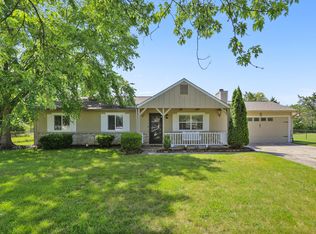 8319 Castle Farms Rd, Indianapolis, IN 46256