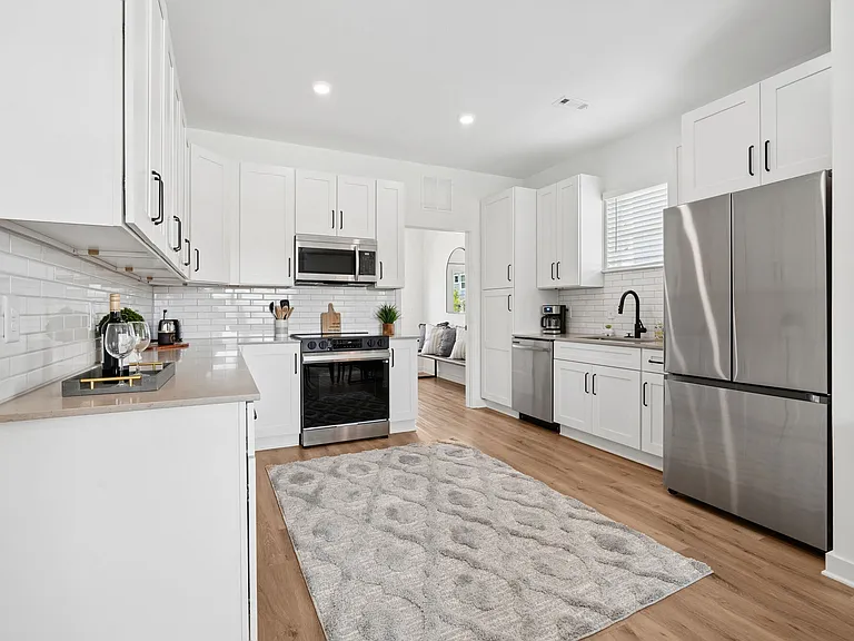 Hamlet Huntersville - Homes & Townhomes for Rent — Photo 21