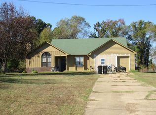 821 Portersville Rd, Atoka, TN 38004