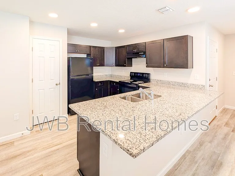 8730 Berry Ave — Photo 2